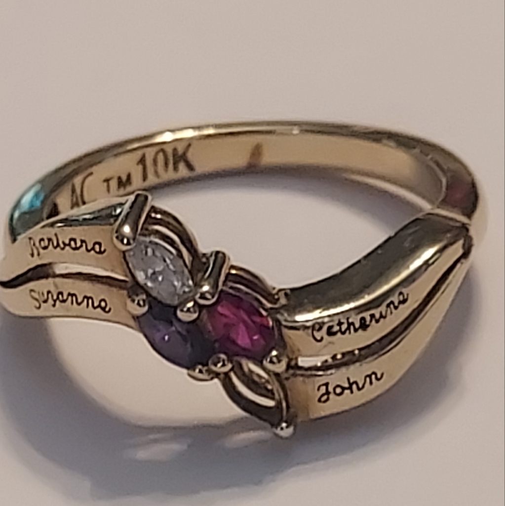10k Solid Gold Mothers Ring